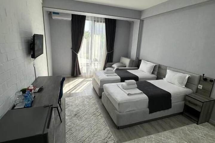 Room 14 of 62