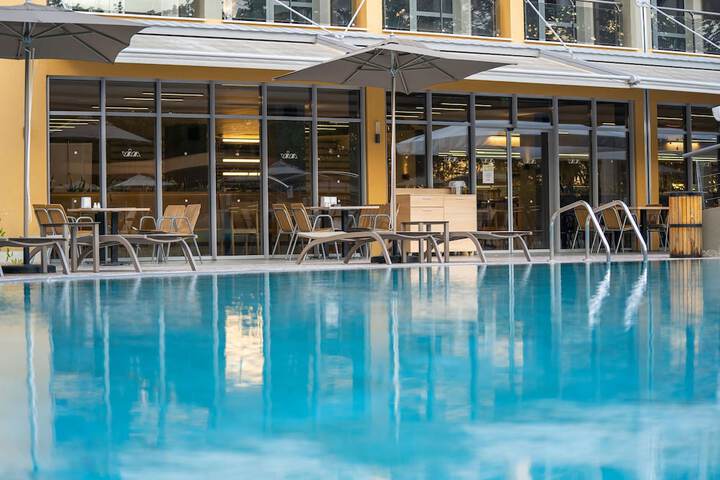Hotel with Pool