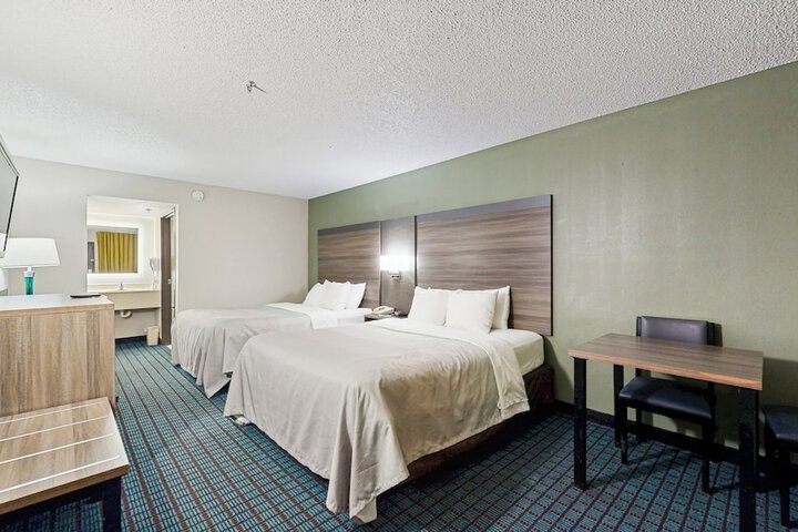 Room 15 of 27
