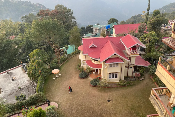 Aashiyana Hotel