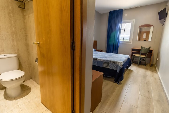 Room 21 of 44