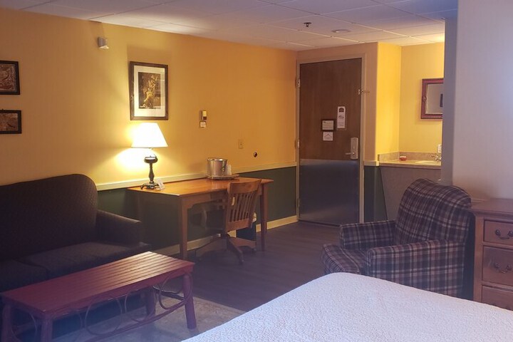 Room 26 of 259