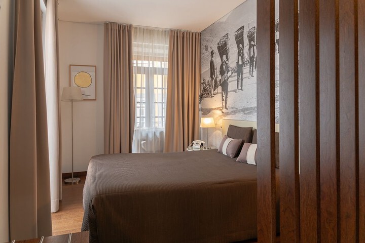 Room 15 of 63