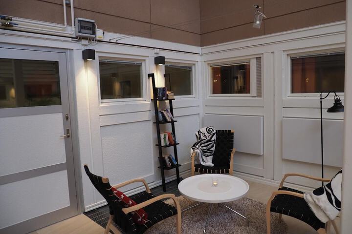Room 15 of 32