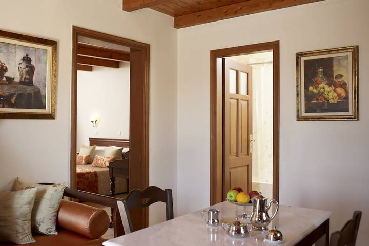 Dining Photos