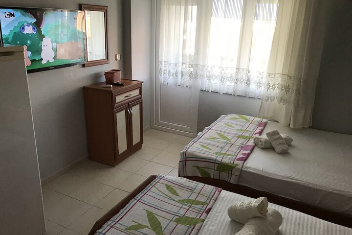 Room 9 of 23
