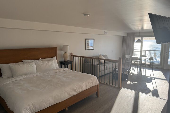 Room 10 of 48