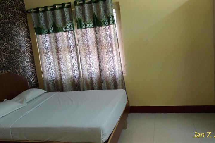Room 3 of 7