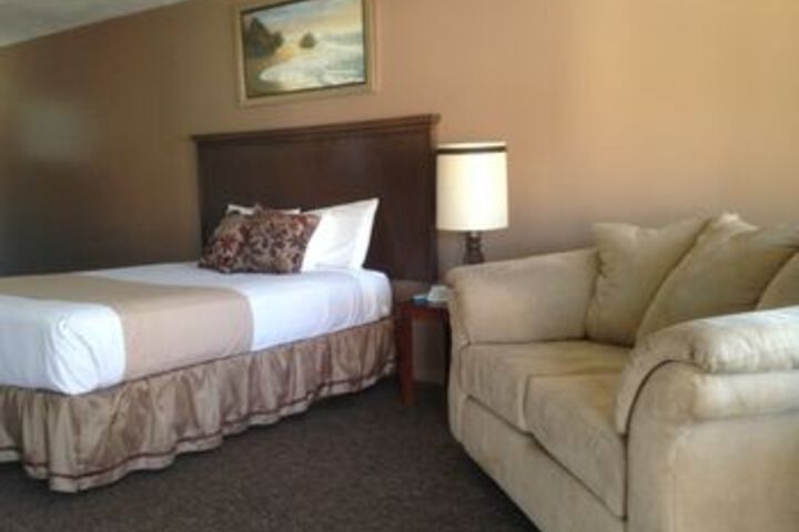 Room 3 of 9