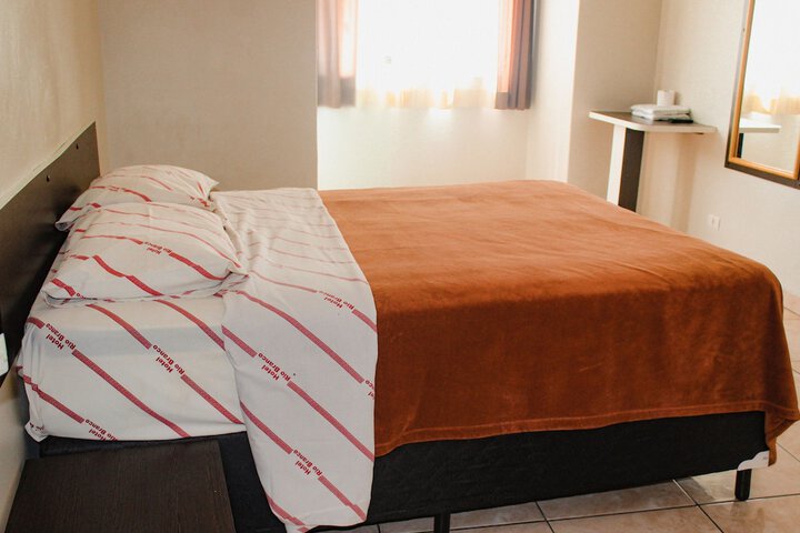 Room 4 of 26