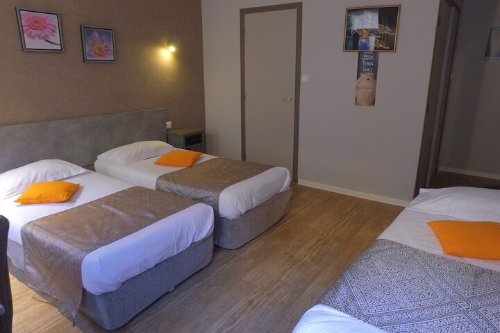 Room 11 of 41