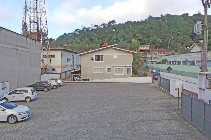 Property Grounds 48 of 51