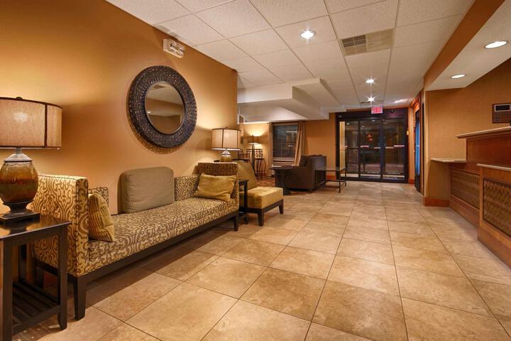 Guest Lobby