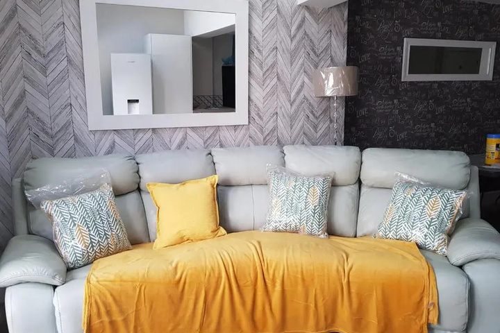 Room 2 of 14
