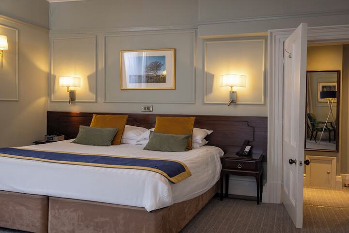 Room 16 of 75