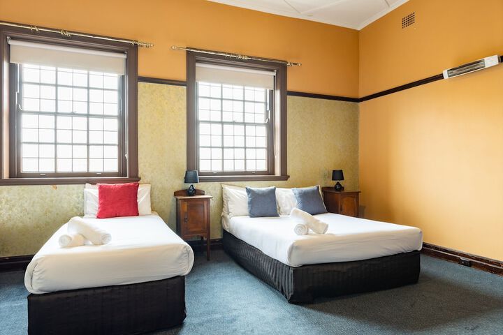 Room 4 of 26