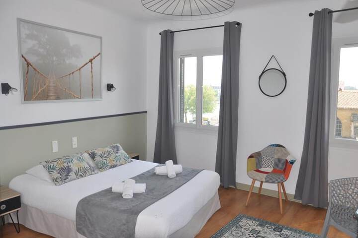 Room 34 of 53
