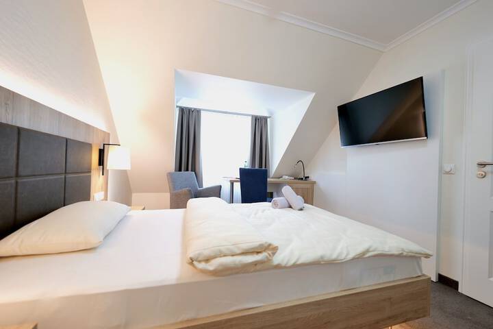 Room 14 of 50