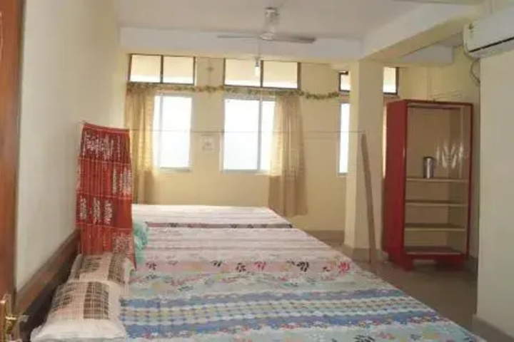 Room 3 of 9