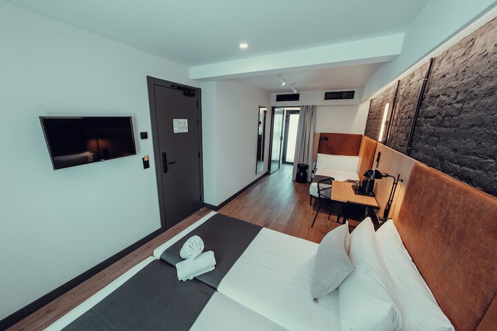 Room 45 of 110
