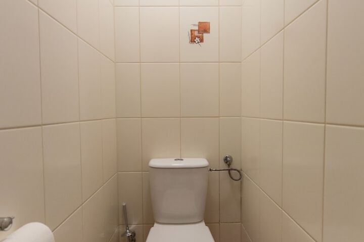 Room 37 of 86