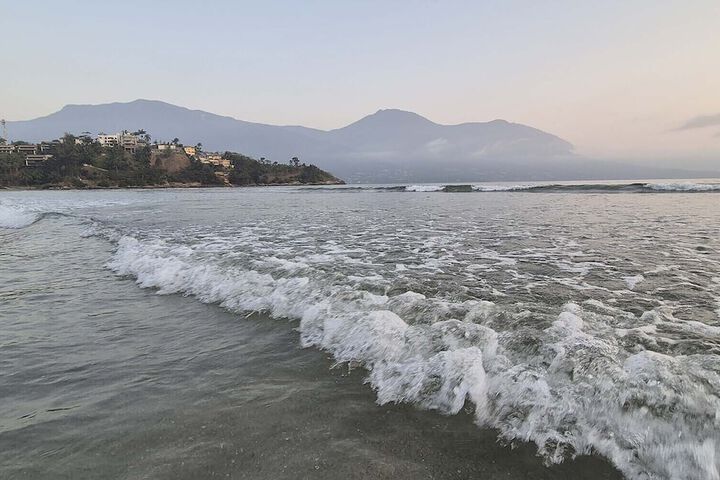 Beach 33 of 40