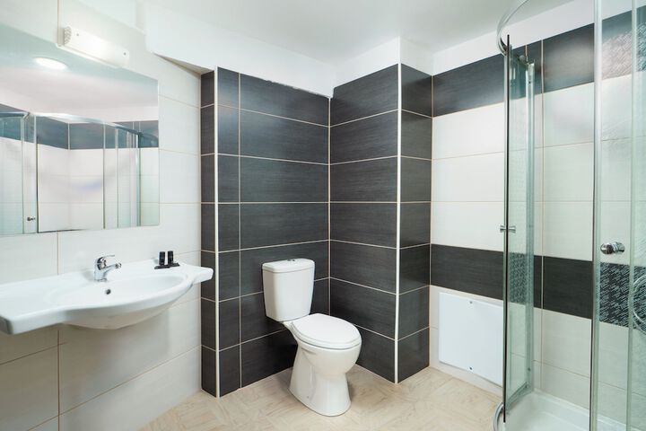 Clean Restrooms