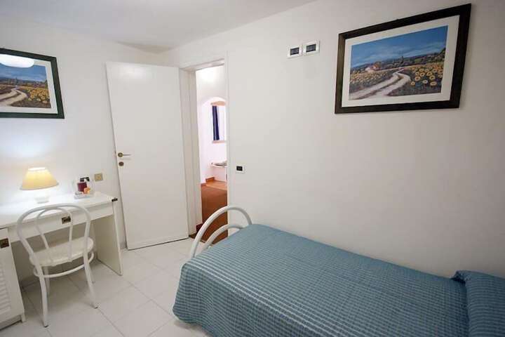 Room 20 of 110