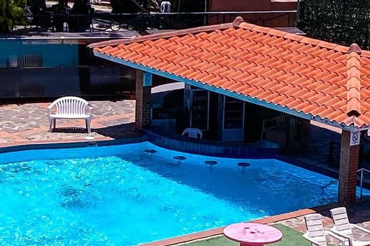Hotel Pool