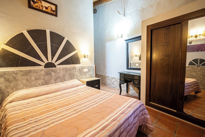 Room 7 of 89