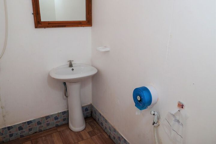 Room 32 of 52