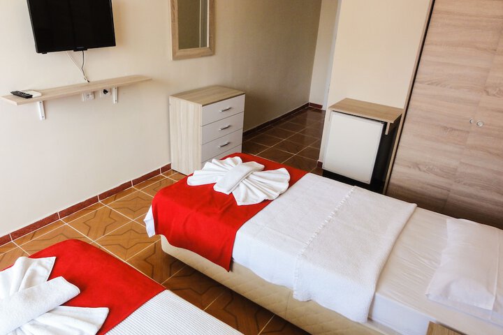 Room 13 of 61