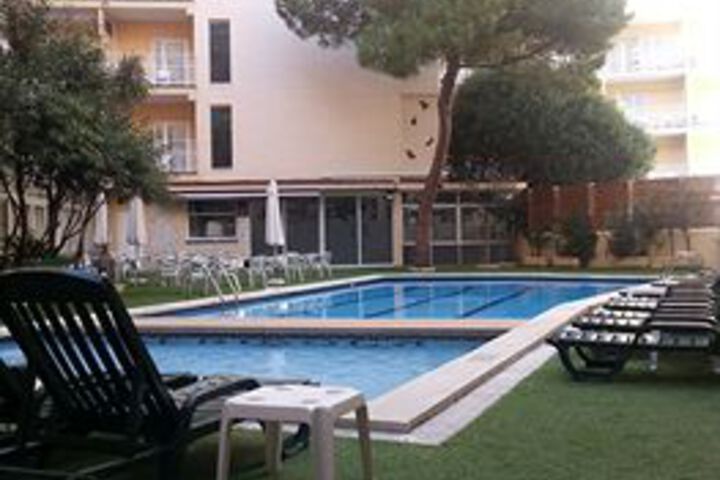 Pool 20 of 23