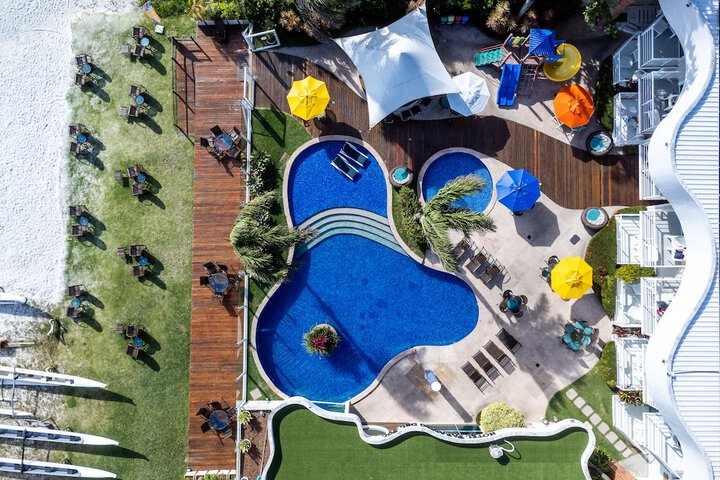 Pool 52 of 103