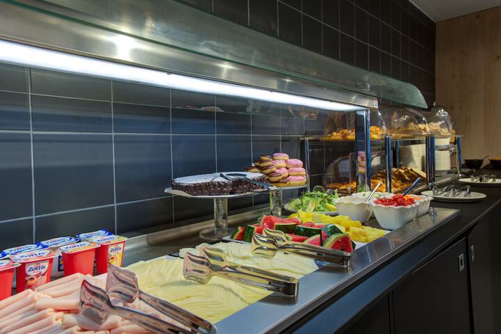 Dining 59 of 62