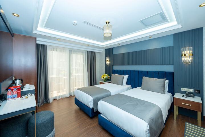 Room 65 of 144