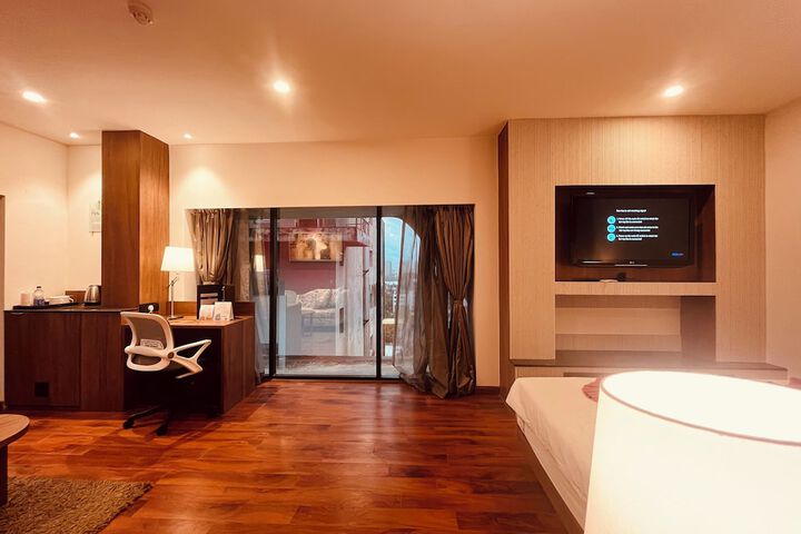 Room 35 of 121