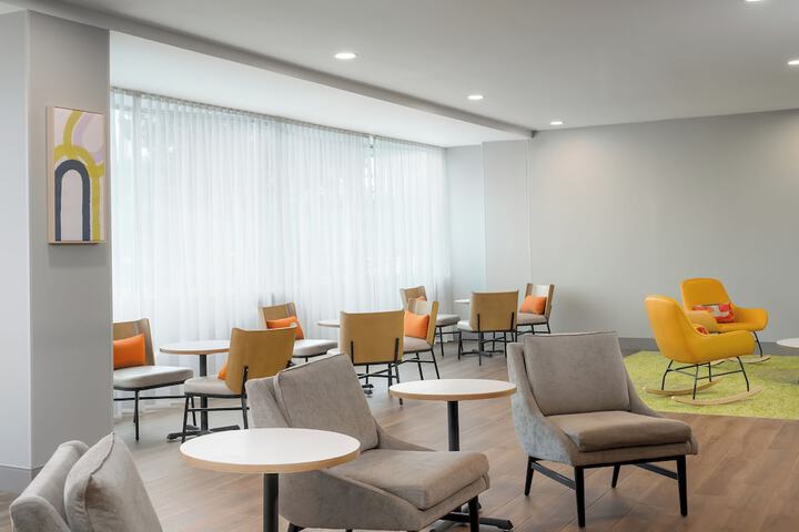 Entrance & Lobby