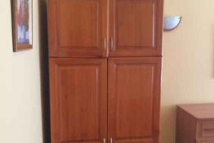 Room 8 of 25