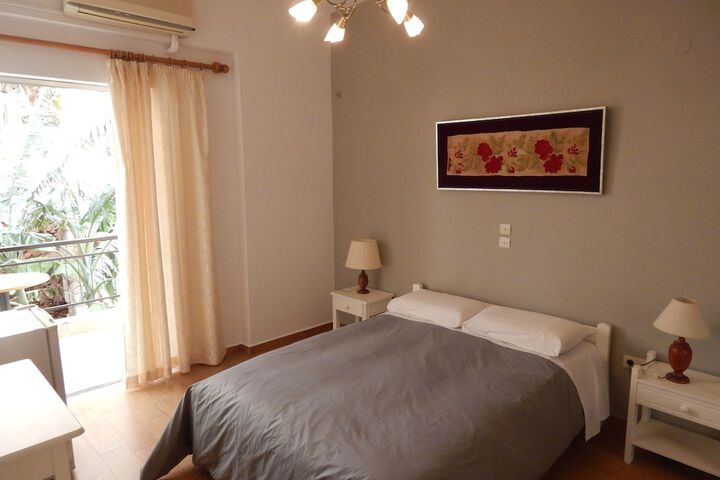 Room 10 of 63