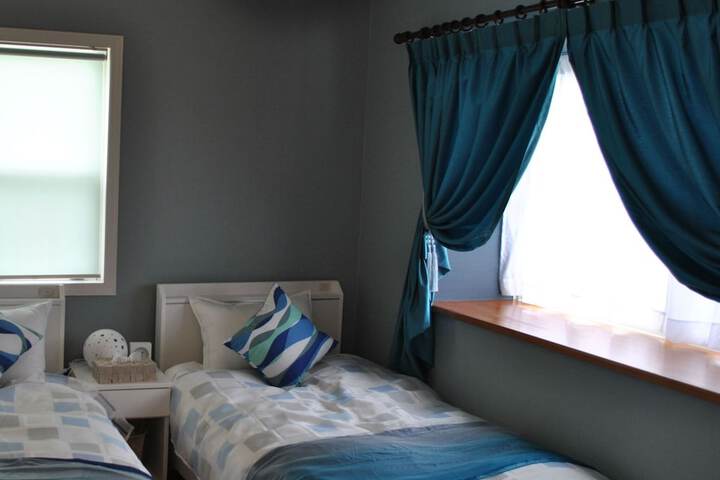 Room 5 of 45