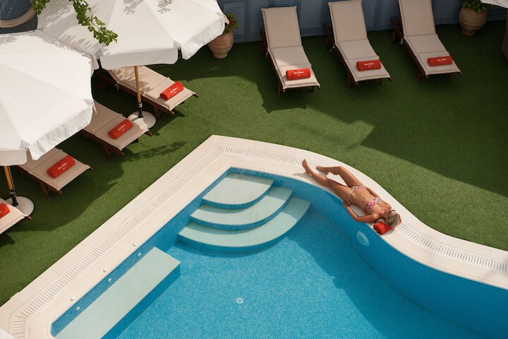 Pool 23 of 58
