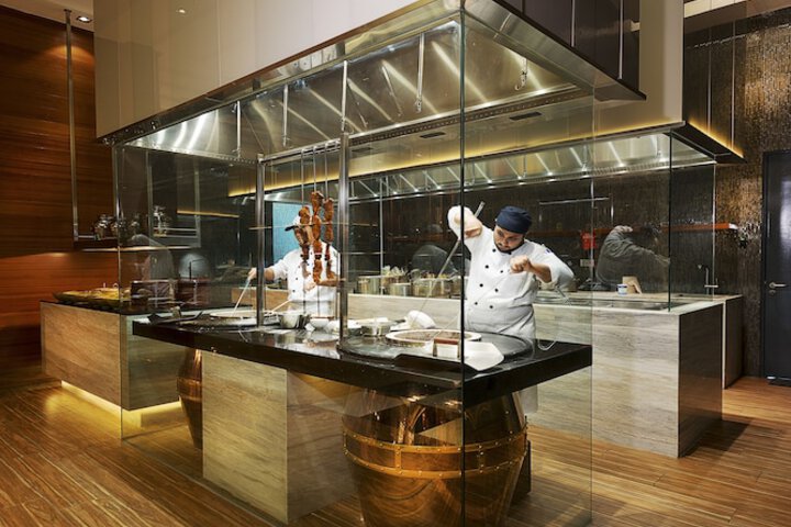 Dining 69 of 100
