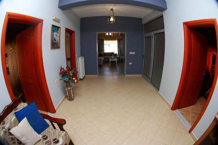 Room 20 of 120