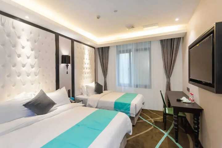 Room 20 of 42