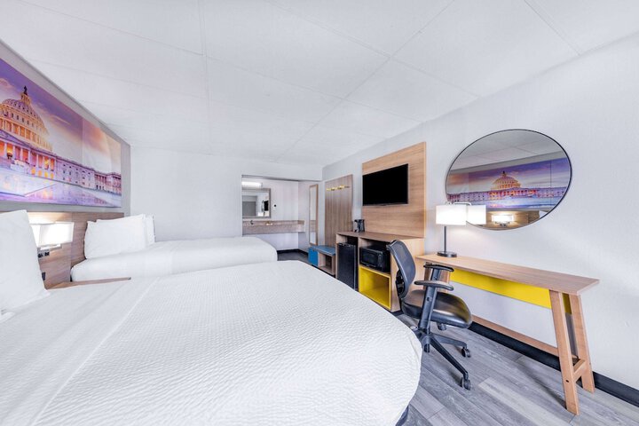 2 Double Beds (1 of 13)