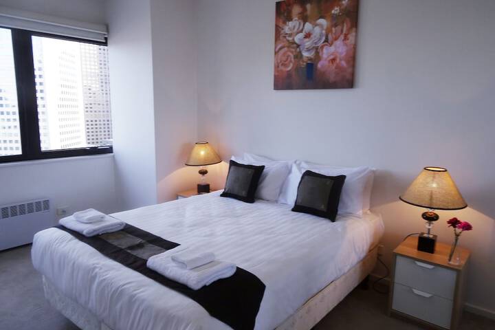 Room 6 of 43