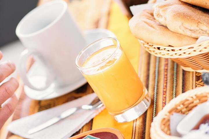 Breakfast/Coffee Service 60 of 82