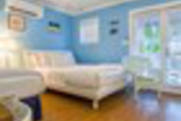 Room 104 of 192