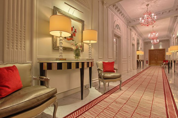 Ballroom/Hall 138 of 149